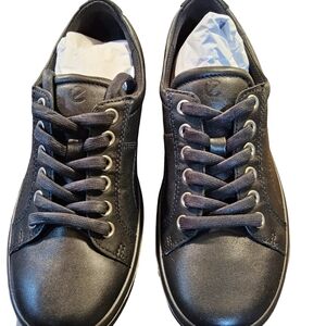 Ecco Black Shoes